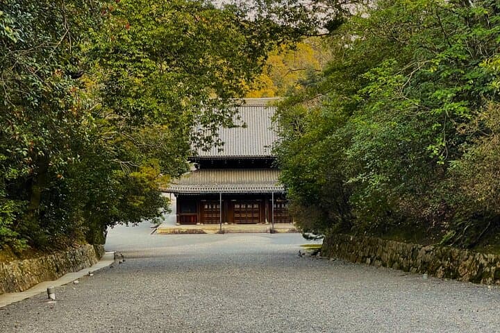 Private Fushimi Red Gates & Secret Bamboo Mountain Trekking Tour — Kyoto Hike to Inari Summit photo 5