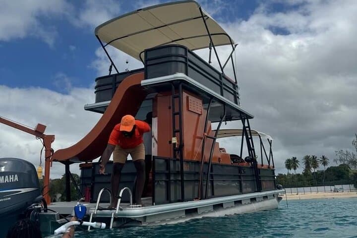 Luxury Barbados West Coast Cruise with Lunch, Open Bar & Turtle Snorkel photo 6