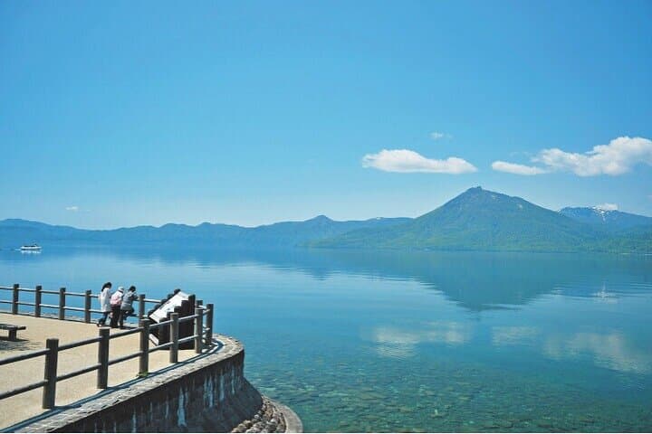 Lake Shikotsu: Clear-Water Day Tour with Fishing and Marukoma Onsen photo 4