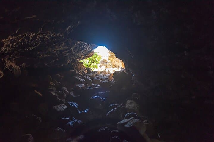Exploring Rapa Nui's Untamed Northern Coast: A Trekker's Guide photo 5