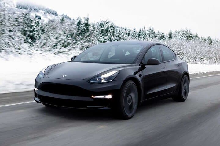 Private Transfer To and From Toronto Pearson Airport — Door-to-Door Rides and EV Options