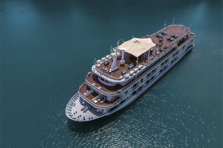 Two-Day Boss Cruise: Explore Lan Ha and Halong Bay from Hanoi