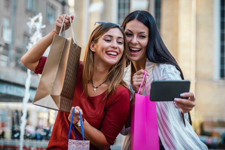 Private Transfer from Leeds to McArthurGlen York Designer Outlet
