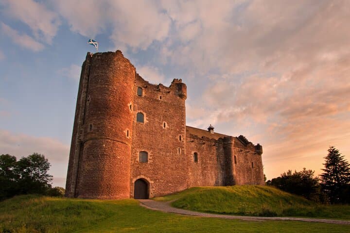 Private Castles Tour from Edinburgh: Midhope, Blackness, Doune & Culross photo 6