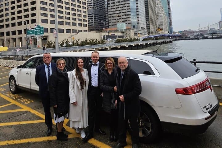 NYC Limo City Tour: Private Manhattan Sightseeing by Limo, SUV or Van photo 6