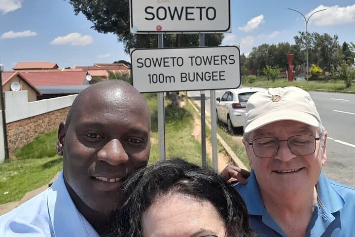Half-Day Johannesburg and Soweto Guided Tour: History, Culture & Vilakazi Street