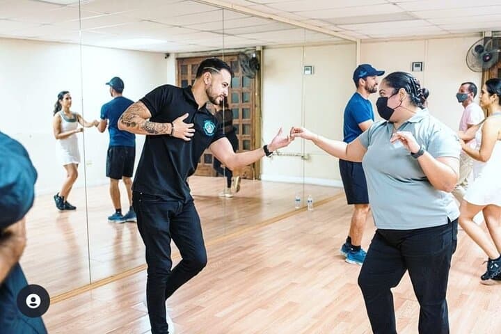Puerto Rican Merengue Beginner Class in Old San Juan — Learn Merengue in a Pro Studio