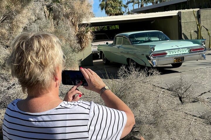 Twin Palms Mid-Century Modern Walking Tour in Palm Springs photo 6