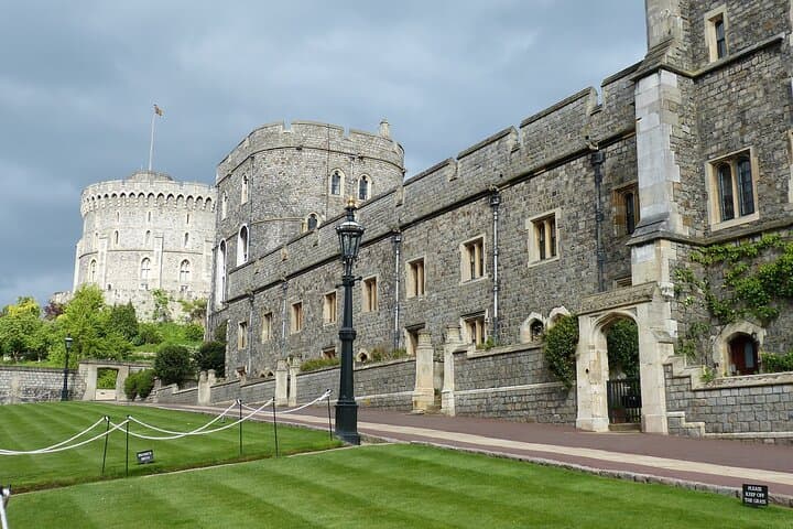 Private Windsor Castle Tour with Fast-Track Entry — St George's Chapel & State Apartments photo 5