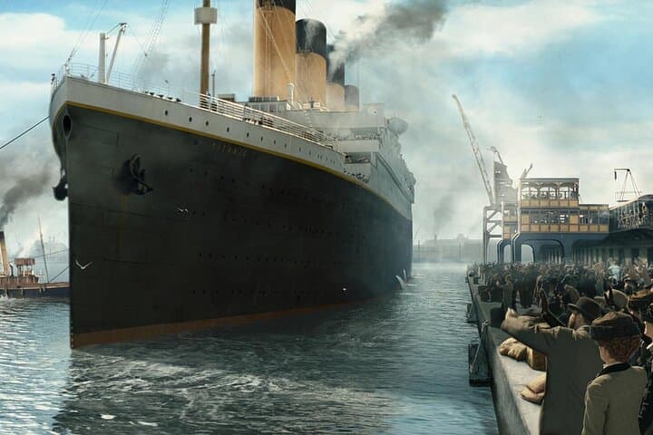 Skip-the-Line Titanic Museum and Distillery Tour with Whiskey Tasting in Belfast
