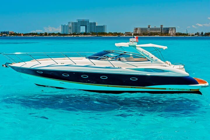 Private 46ft Yacht Rental in Cancún — Charter, Snorkel & Isla Mujeres photo 2