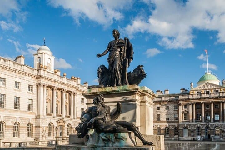 Dickens and Woolf Walking Workshop in London — Literary Tour and Creative Writing photo 5