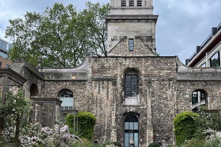 London Literary Walking Tour: Blake, Defoe & Street Poetry Workshop photo 4