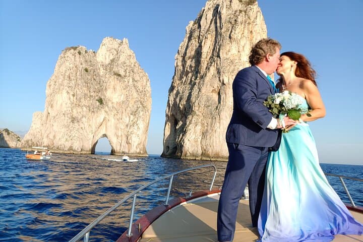 Capri Samba: Private Apreamare Cruise to the Blue Grotto and Faraglioni photo 5
