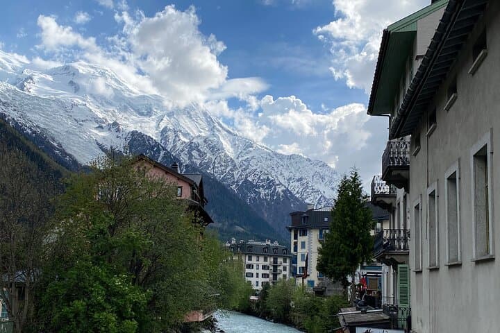 Bespoke Chamonix Private Tour: Luxury Concierge Day to Aiguille du Midi & Mer de Glace photo 2