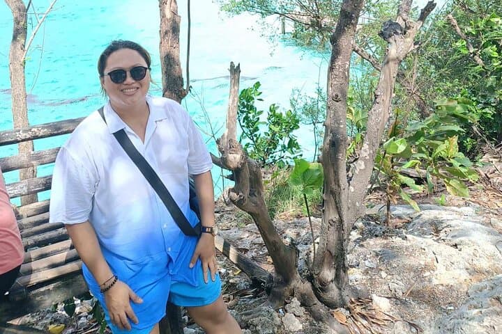 Sumilon Island Full-Day Private Exploration: Sandbar, Kayaks & Resort Comfort photo 6