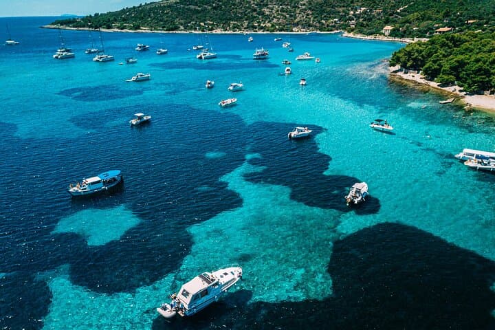Private Yacht to the Blue Lagoon from Split: Half-Day Snorkelling Cruise photo 3