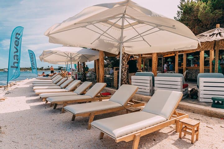 Private Yacht to the Blue Lagoon from Split: Half-Day Snorkelling Cruise photo 6