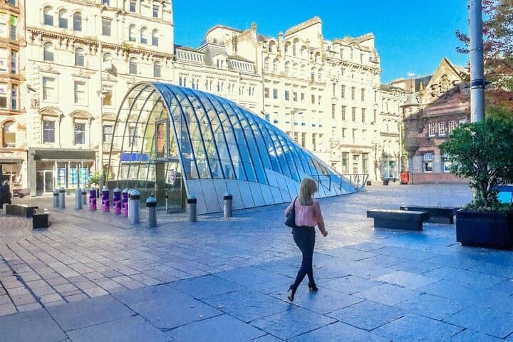 Glasgow Family Walking Tour: Murals, Cathedral & Riverside Museum photo 5