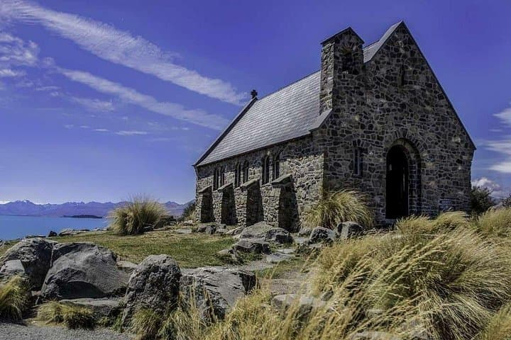 Queenstown to Lake Tekapo via Mt Cook: Small-Group Scenic One-Way Tour photo 4