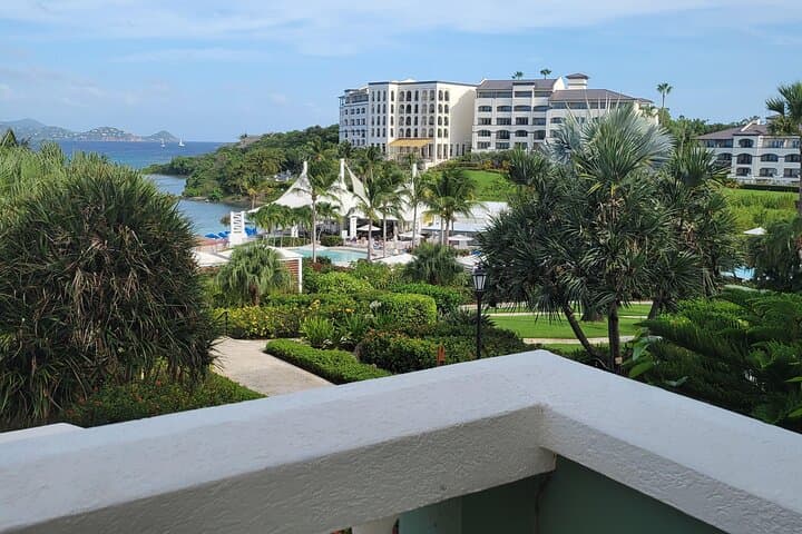 Private Airport Transfer: Cyril E. King Airport to Ritz-Carlton Elysian, St. Thomas photo 3