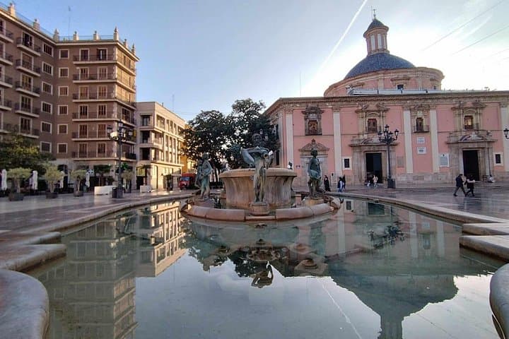 Taste of Valencia: Mercado Central Tapas Walk & Historic Paella Experience photo 5