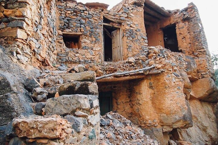 Day Trip to Nizwa, Misfat al Abriyeen & Jabal Shams: Markets, Mountain Roads, and Canyon Views