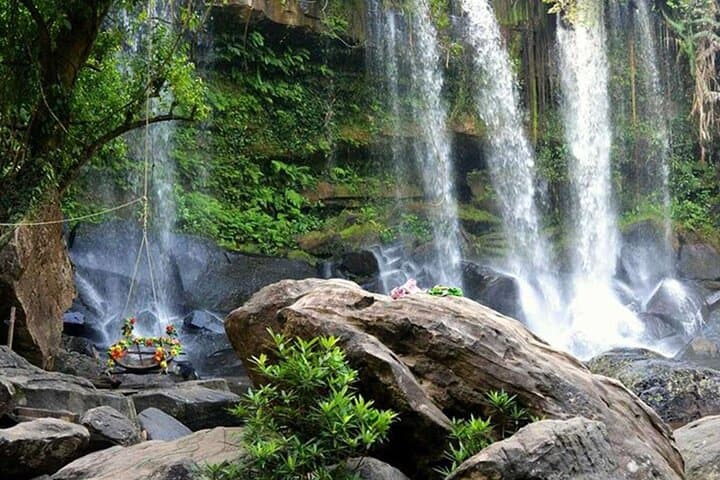 Phnom Kulen Waterfall & River of 1000 Lingas Day Tour