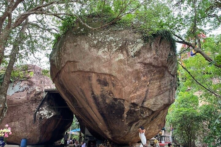 Phnom Kulen Waterfall and Thousand Lingas Day Hike from Siem Reap photo 4