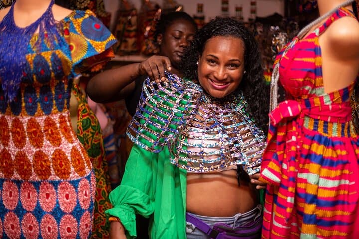 Accra Walking Tour: Markets, Monuments and a Coastal Lunch photo 2