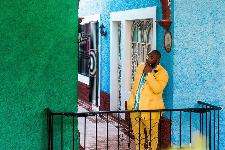 Capture Phoenix: Private Professional Photoshoot Across City Streets & Sonoran Backdrops photo 4