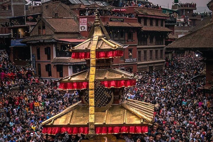 Bisket Jatra: Bhaktapur's Nepali New Year — 12-Day Cultural Immersion