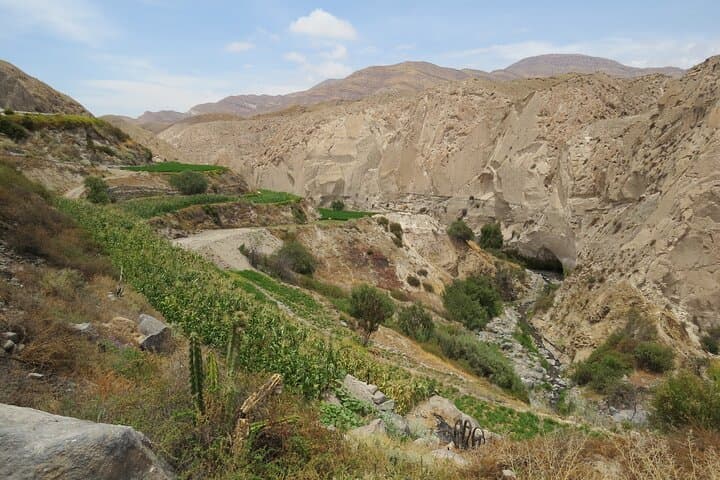 Arequipa Waterfall Hike and La Calera Hot Springs — Private Day Tour photo 4