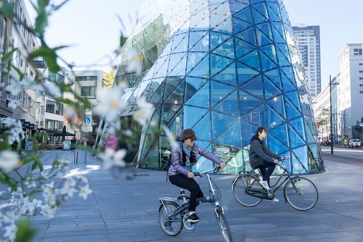 Eindhoven Highlights Bike Tour: 2-Hour Guided City Cycling Experience photo 3