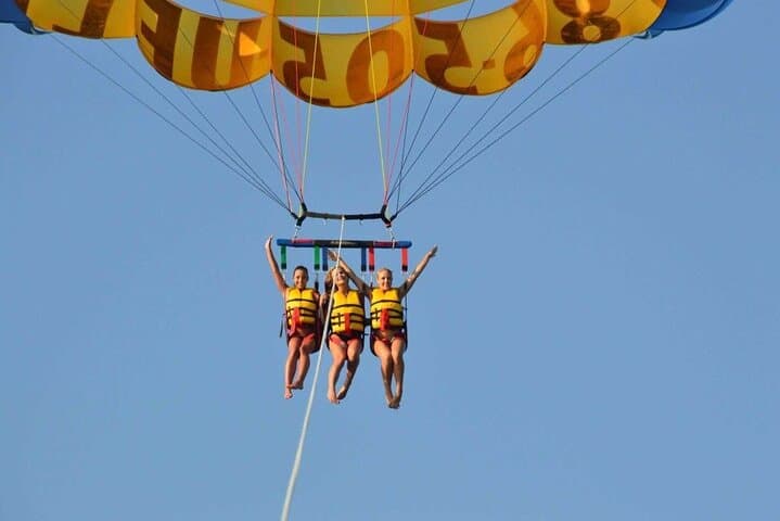 Hurghada Parasailing: Soar Above the Red Sea with Hotel Transfer photo 6