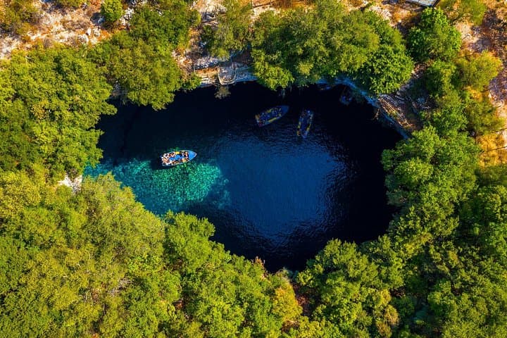 Half-Day Private Kefalonia Tour from Argostoli — Melissani, Drogarati & Myrtos photo 6