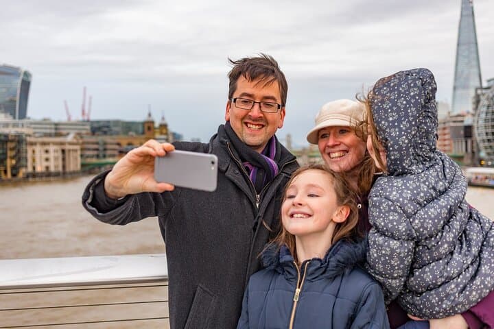 Private London Family Walking Adventure: Historic Highlights and Kid-Friendly Stops photo 1
