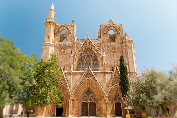 Private Tour to Famagusta and Salamis from Limassol — Othello Castle & Ghost Town