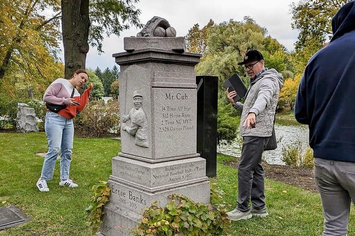 Deep Pockets of Graceland Cemetery: Chicago Historical Walking Tour photo 5