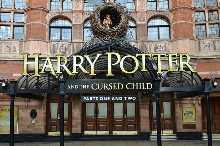 Enchanted London Private Harry Potter Walking Tour: Spellbinding West End Quest photo 2