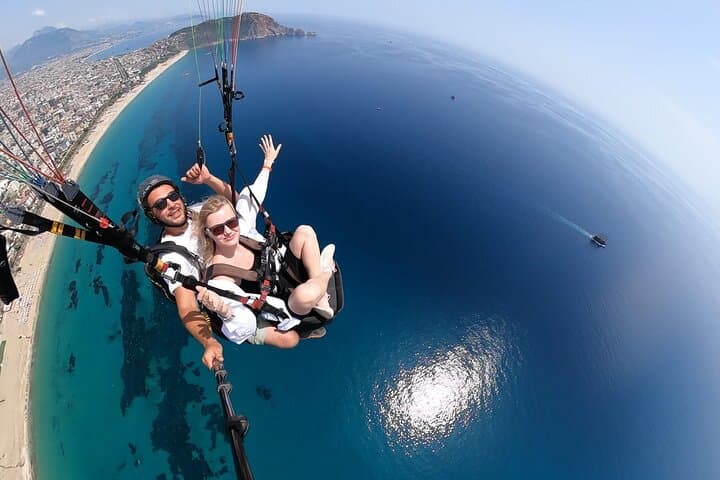 Tandem Paragliding Over Kleopatra Beach — Side to Alanya Soar photo 3