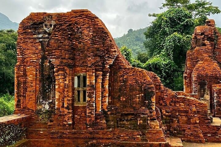 My Son UNESCO Temples & Marble Mountains: Private Day Transfer from Hoi An