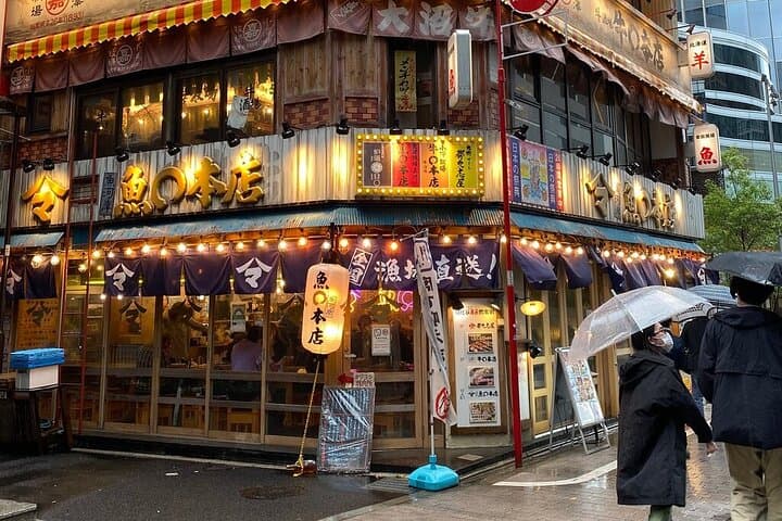 Shibuya Walking Tour: Hachiko, Crossing & Local Eats with a Local Guide