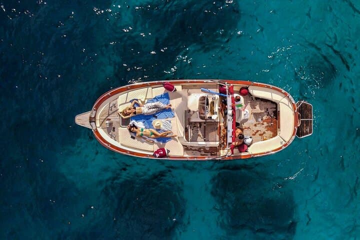 Capri Gozzo Tour (3 Hours): Swim, Grottos & Faraglioni
