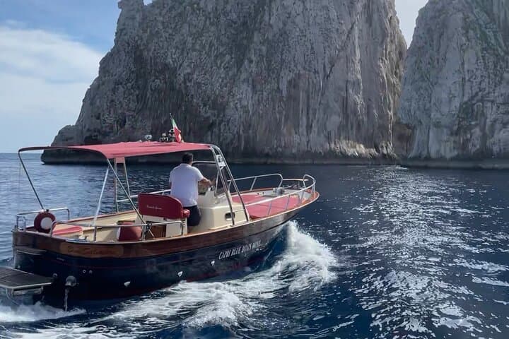 Capri Gozzo Tour (3 Hours): Swim, Grottos & Faraglioni photo 4