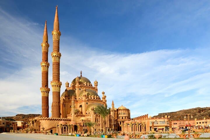Explore Sharm el-Sheikh: Private City Tour of Old Market, Al Sahaba Mosque, Heavenly Cathedral & SOHO Square