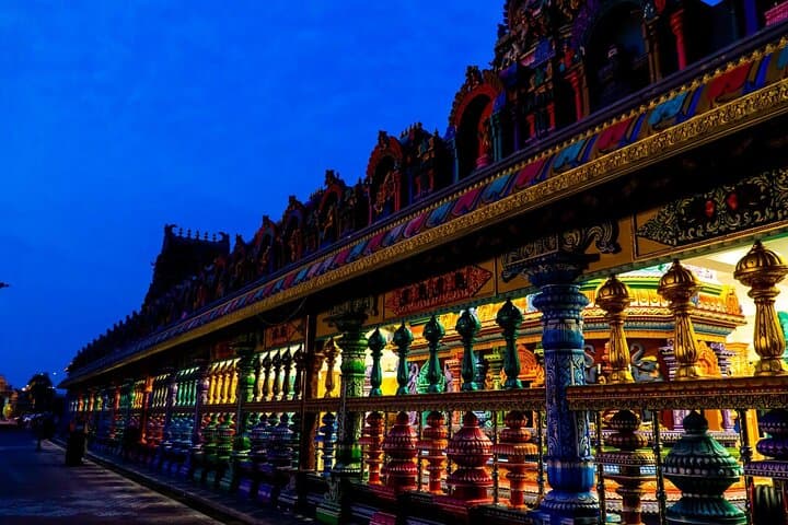 Evening at Selayang Hot Springs & Batu Caves: Night Tour from Kuala Lumpur photo 2