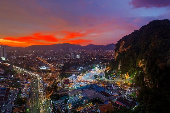 Evening at Selayang Hot Springs & Batu Caves: Night Tour from Kuala Lumpur photo 3