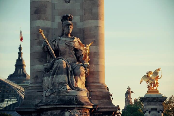 Historic Paris Private Walking Tour with a Local Guide