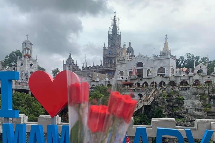 Cebu Simala Shrine and Historical City Tour — Basilica, Magellan's Cross & 10,000 Roses